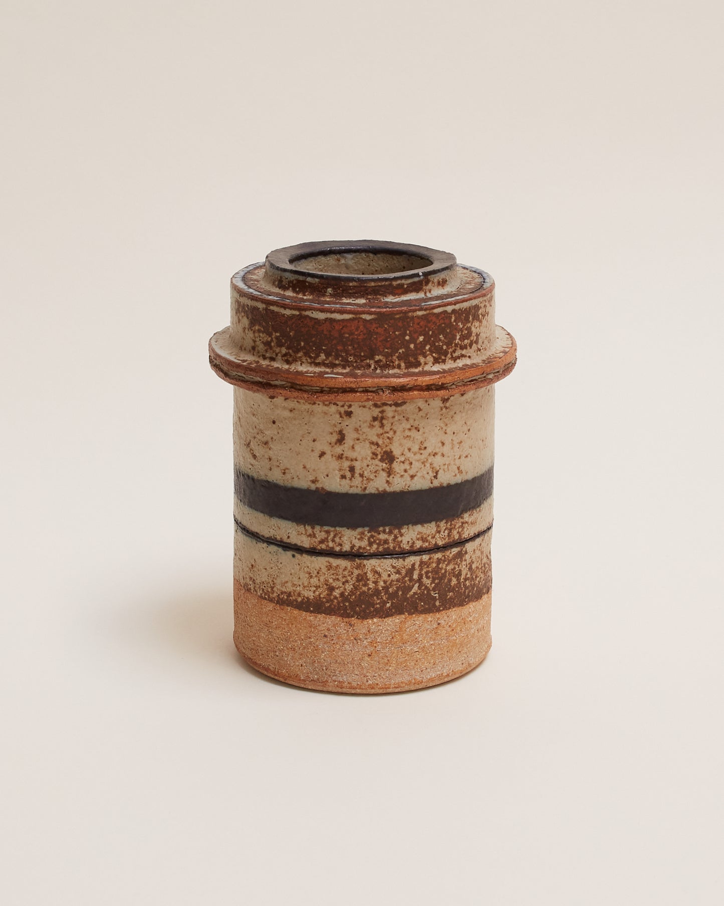 Robin Welch ceramic pot, front view 3. Category — Ceramic Pots & Studio Pottery